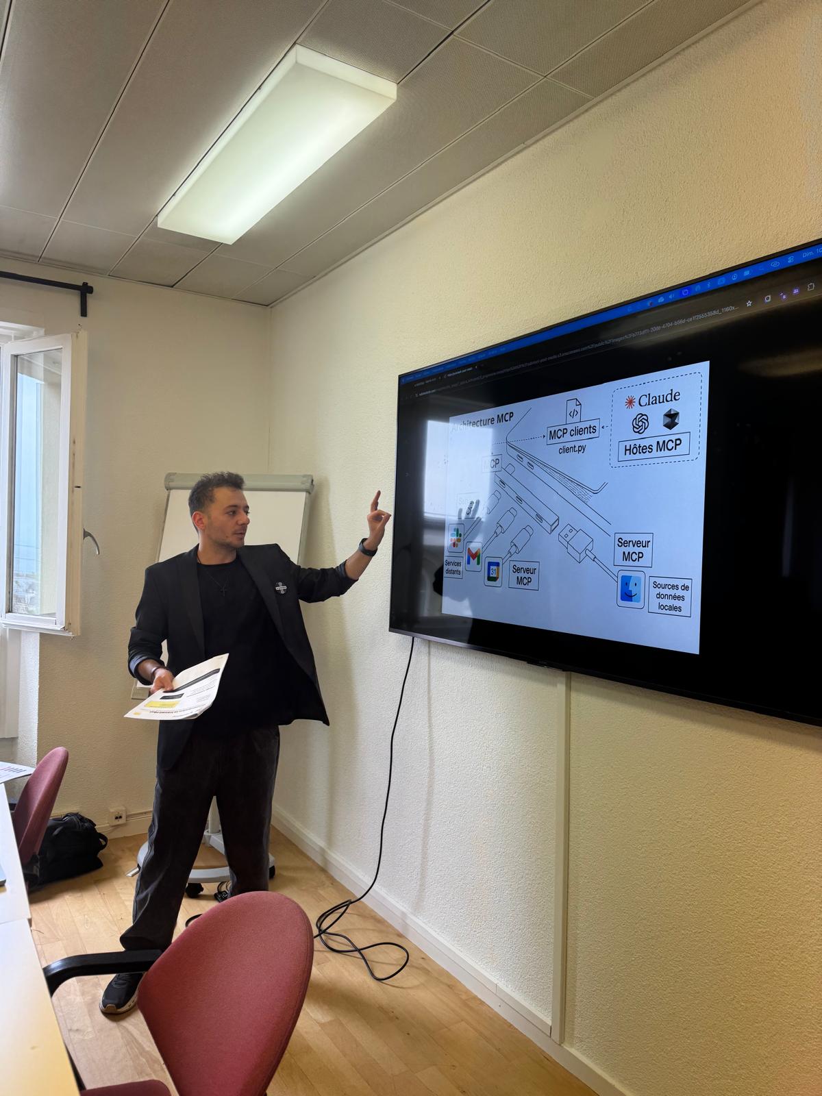 MCP architecture explained during an Agentic AI workshop in Lausanne